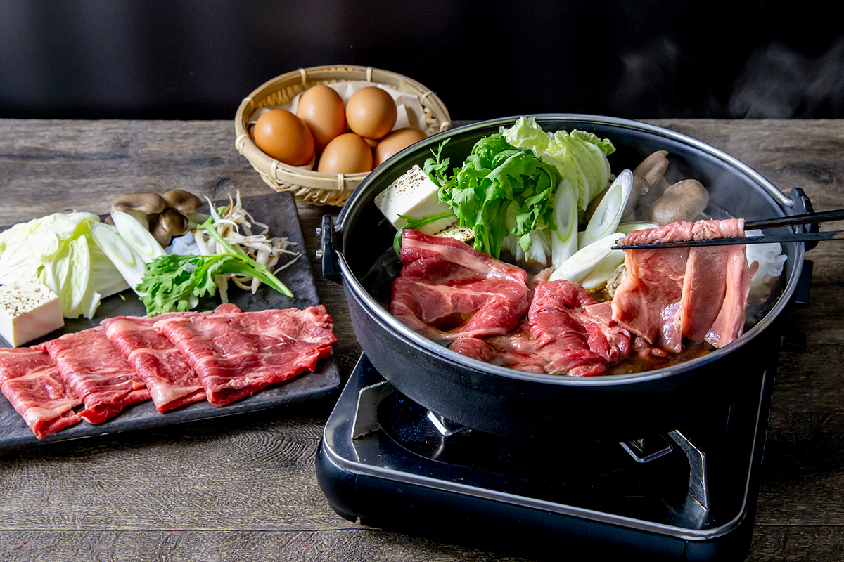 ◆神戸牛 自然薯とろろすき焼き[飲み放題付]
価格：9,000円 (税込) 